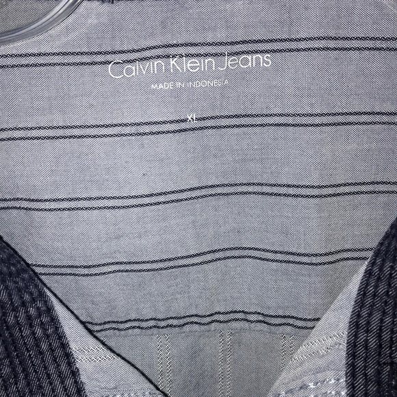 Calvin Klein Striped Button Down - Picture 3 of 4